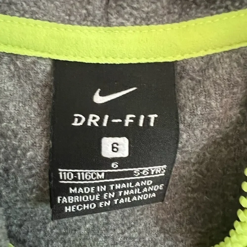 NIKE BOYS FULL ZIP HOODED JACKET SIZE SIZE 6